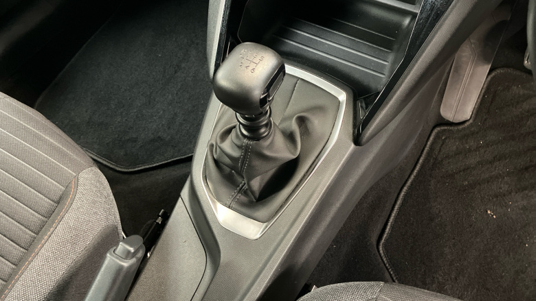 Peugeot 208 1.2 PureTech 100 Active Premium 5dr Petrol Hatchback